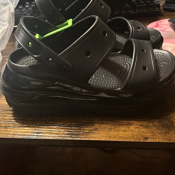 Crocs Mega Crush Sandals M9/W11 BRAND NEW - Picture 2 of 5